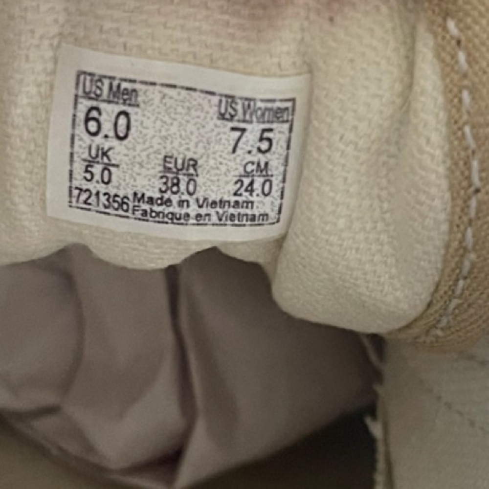 Vans Tan Suede Sneakers unisex - Picture 8 of 9